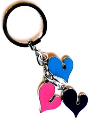 Nyckelring med tre hjärtan